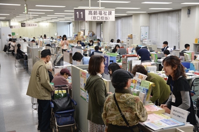写真:福祉窓口 写真:福祉窓口